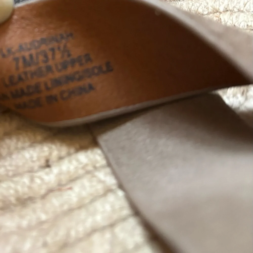 Lucky Brand Beige Espadrille Platform Sandals
